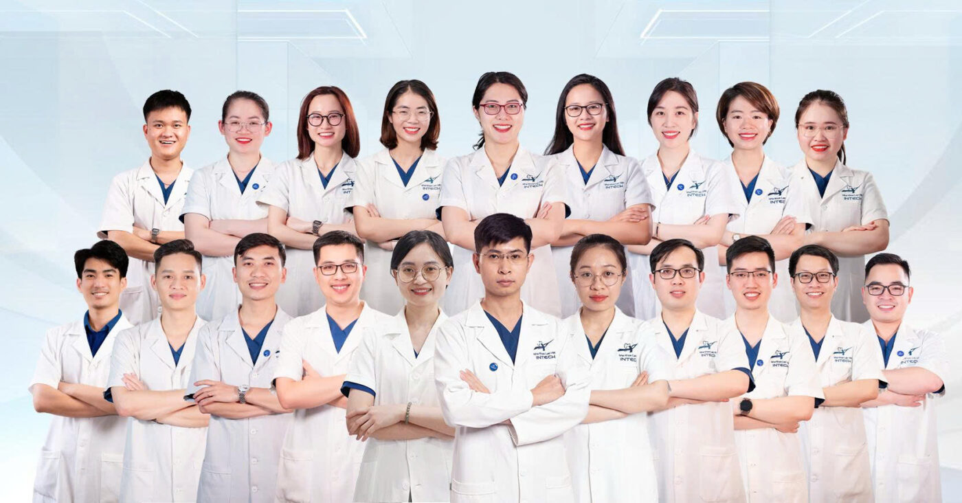 Doi ngu bac si nha khoa lac viet intech